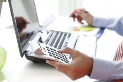Может ли «упрощенец» третьей группы в течение текущего года выбрать четвертую группу плательщиков единого налога? | 